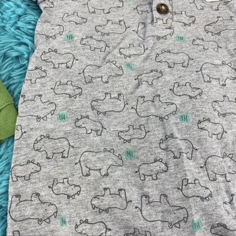 3 pc. Carter’s Hoodie, sweatshirt, fox, rhino, bear Shorts Bodysuit Bundle. 6 Mo